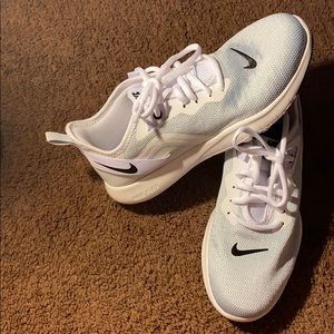 Nike comfortable running shoes